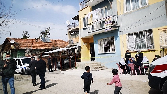 Yaşlı çift öldü