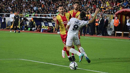'Farklı' veda