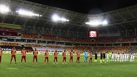 Yeni Malatyaspor 0 Beşiktaş 0 Maç devam ediyor