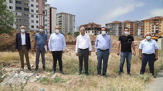 İlk kazma vuruldu