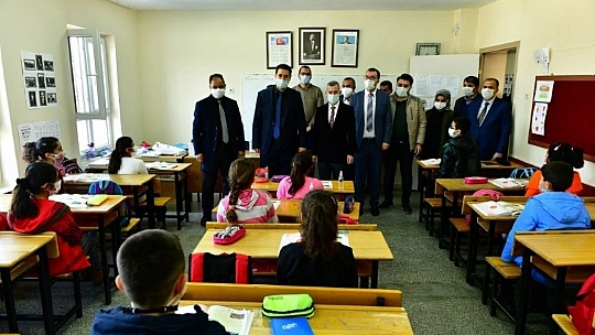 Yüz yüze eğitim başladı