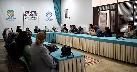 Malatya'da aile içi iletişim için dikkat çeken mesaj: Sevgiyi hissettirmek gerekiyor