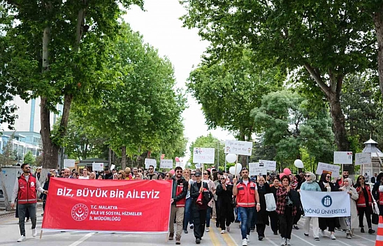 'Ailemiz İstikbalimiz' temalı kortej yürüyüşü gerçekleştirildi