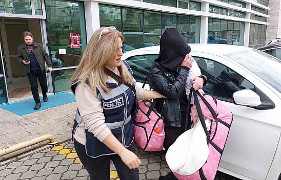 Milyonları çalan kadın hırsız bebeğiyle beraber hapiste