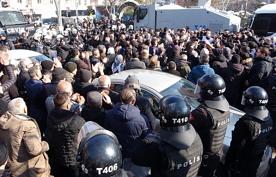 1 Şubat yürüyüşünde arbede