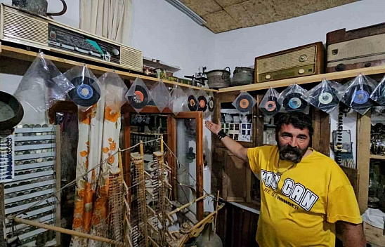 Malatya'da Antika Koleksiyoncusu onlarca ürünle yıllara meydan okuyor…