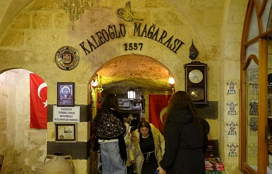 500 yıllık mağarayı gören hayran kalıyor