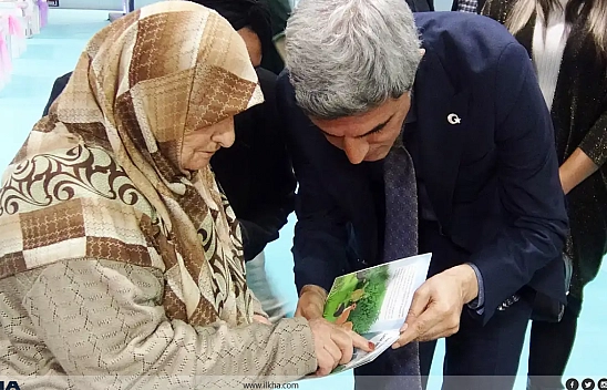 88 Yaşında Okuma Yazma Öğrendi! Malatya'da Azmin Yaşı Olmadığını Kanıtladı