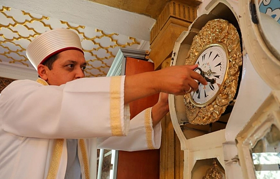 97 yıllık saat hala çalışıyor