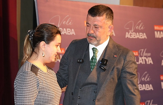 Ağbaba, hem ağladı hem ağlattı! Hiçbir zaman unutmadım!