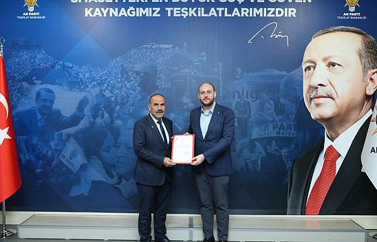 AK Parti Malatya'da Nöbet Değişimi: Yeni Başkan Zeki Bozkurt Oldu