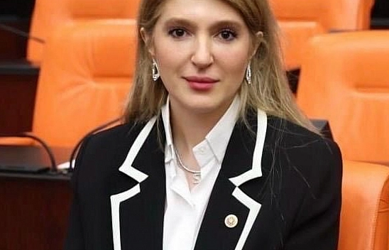 AK Parti Malatya Milletvekili İnanç Siraç Kara Ölmeztoprak'tan Miraç Kandili mesajı