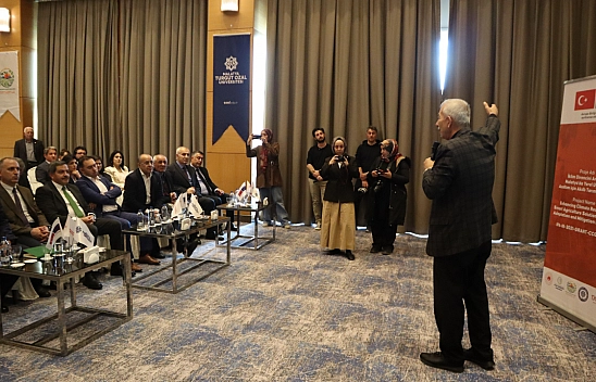 Akıllı Tarım Projesinde sesler yükseldi: Rektörden kurumlara 'Herkes kendi reklamını yapıyor' çıkışı!