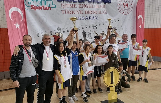 Akşemseddin zirvede!