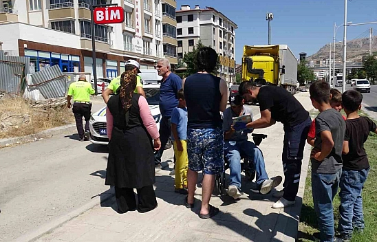 Malatya'da akülü aracıyla ters yöne girdi: Trafiği birbirine kattı