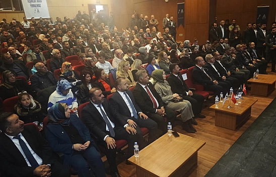 Anahtar Parti Malatya'da yüzlerce yeni üyeye rozet taktı