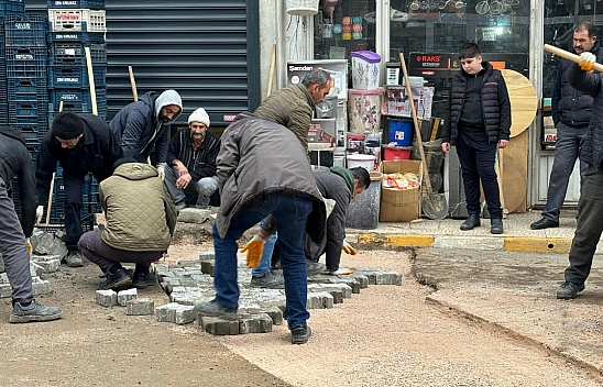 Arapgir'de yollar onarılıyor