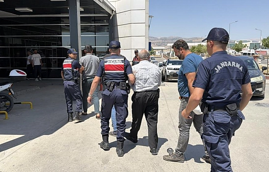 Arazi anlaşmazlığı kanlı bitti: 7 yaralı