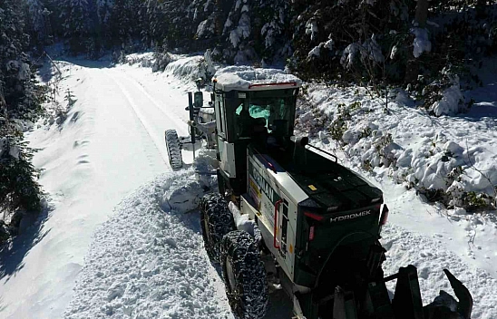 Artvin'de karla mücadele ediliyor
