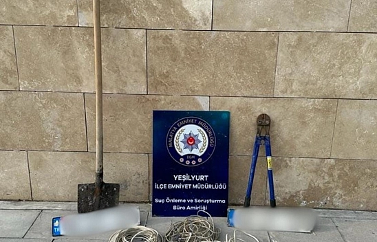 Kabloları çalan hırsızlar yakalandı