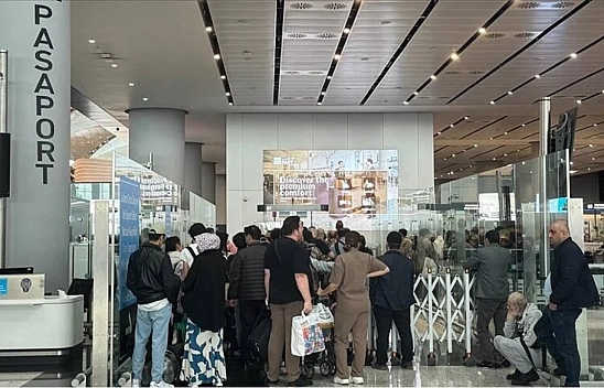 Avrupa'nın en yoğun havalimanı oldu