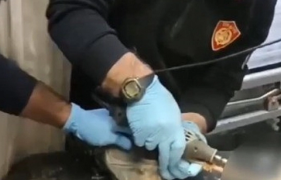 İşçinin imdadına itfaiye yetişti