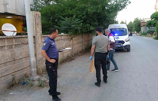 Aydınlatma direğine asılı halde bulundu