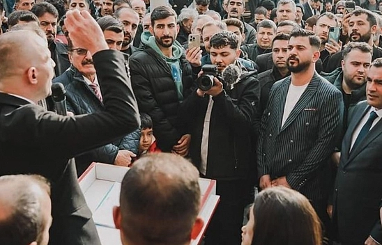 Ayetullah Geçen'den İnderesi çıkarması 