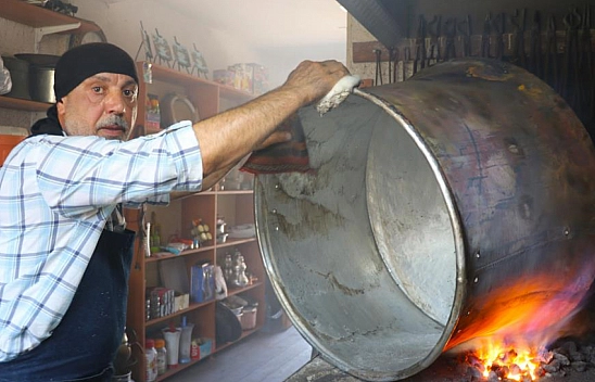 Bakır kazanlar kışa hazırlanıyor, kalay ustalarının yoğun günleri başladı