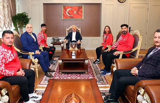 Balkan şampiyonları ödüllendirildi