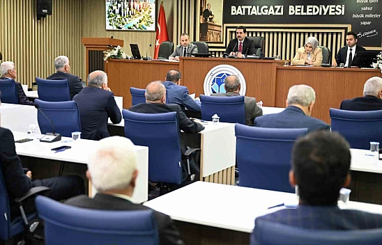Malatya'da umut veren dönüşüm: Talan edilen atıl bina artık gençlerin!