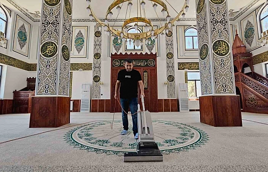 6 Şubatta yıkılmıştı! Mehmet Turgut Camii açılışa hazır