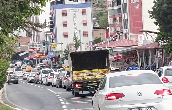 Malatya'da trafik kilitlendi