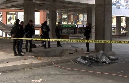 İnşaattan düşen işçi hayatını kaybetti