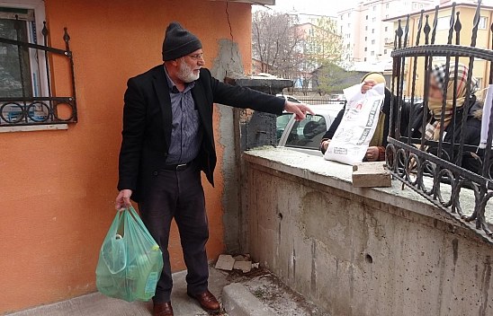 Bu bakkalda para geçmiyor