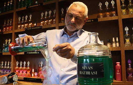 Bu kolonya Sivas kokuyor