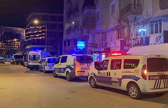 Haber alınamayan kadın evinde ölü bulundu