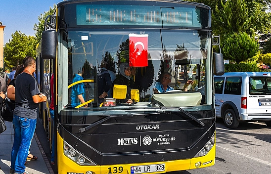 Büyükşehir Belediyesi duyurdu: Ulaşım ücretsiz oluyor…