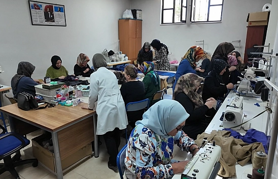 Büyükşehir Belediyesi kapılarını açtı: Ev hanımları meslek sahibi oluyor!