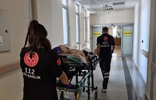 Çadır çekerken 1. kattan düşen kişi yaralandı
