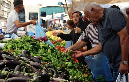 Cebini Düşünen Malatyalılar, Semt Pazarını Tercih Ediyor! İşte Güncel Perşembe Pazarı Fiyatları..
