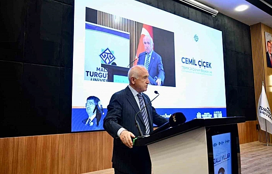 Türkiye'ye çağ atlatan vizyon: 'Özallı Yıllar' Malatya'da yad edildi