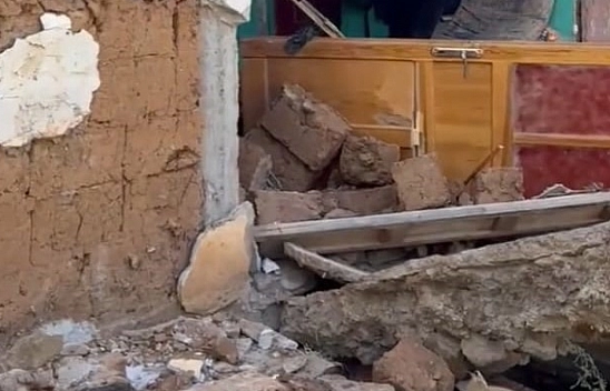 Malatya'da Depremde Duvar Çöktü: 1 Kişi Yaralandı