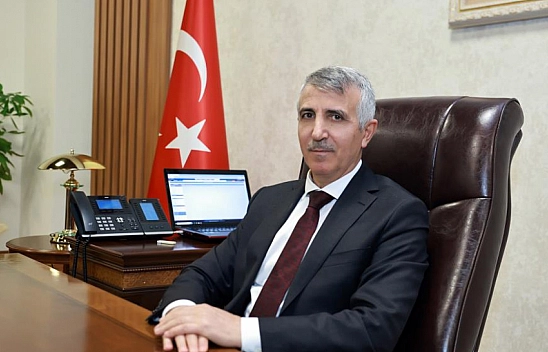 Depremler paniğe neden oldu! Vali'den ilk açıklama geldi