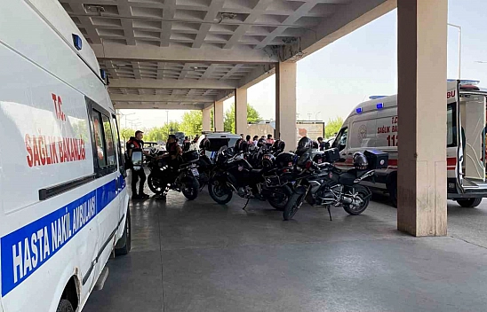 Diyarbakır'da hastane önünde bıçaklı kavga!