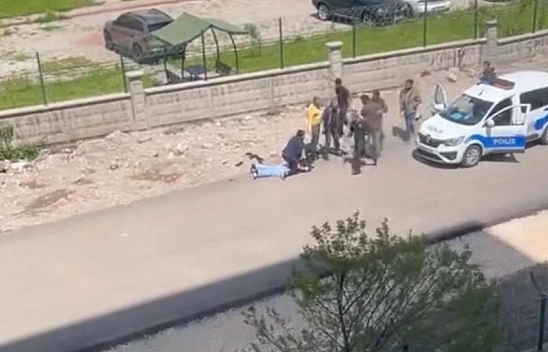 Diyarbakır'da korku dolu anlar! Pompalı tüfekle ateş açtı| Öğrenci ve veliler kaçıştı