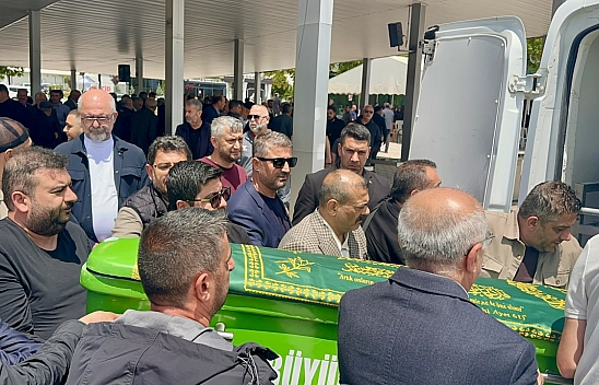 Dulcan'ın acı günü: Babası son yolculuğuna uğurlandı