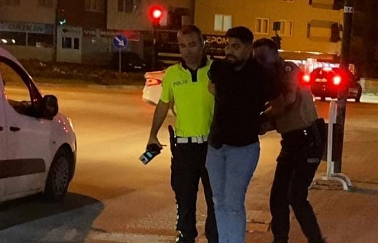 Bursa'da dur ihtarına uymadı, motosikleti bırakıp kaçtı