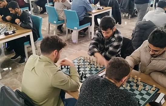 Erzincan'da santranç turnuvası
