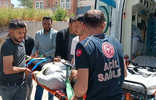 Elektrikli bisiklet ile otomobil çarpıştı: 1 yaralı